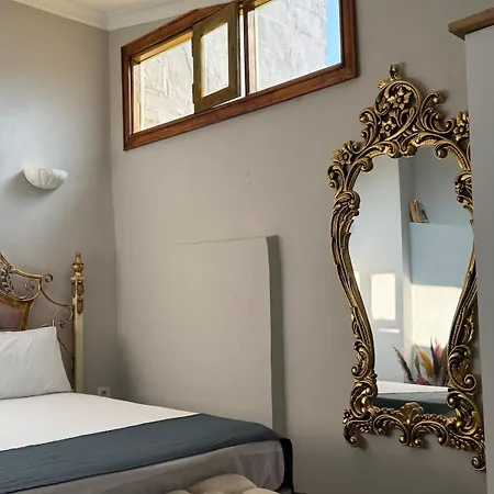 Perahomes Attic