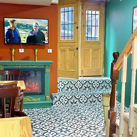 Appartamento Perahomes Attic