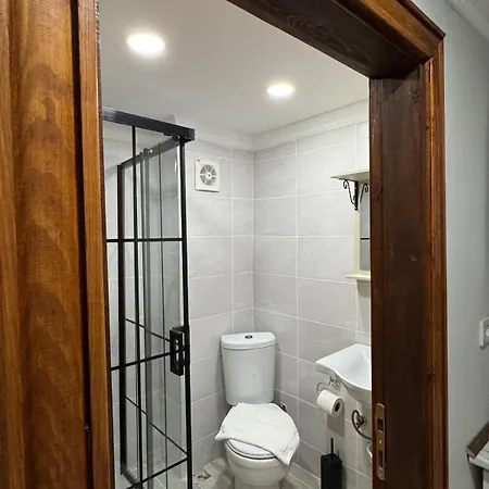 Apartment Perahomes Attic *